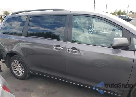 2015 Toyota Sienna Xle Premium 8 Passenger из США, поврежденный, VIN 5TDYK3DC3FS639000